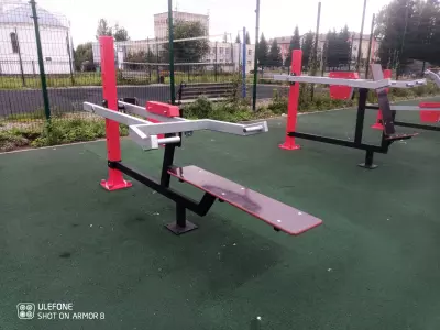 Жим лежа